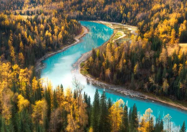 輕奢新疆喀納斯湖/禾木村/五彩灘/坎兒井/火焰山雙飛8日游